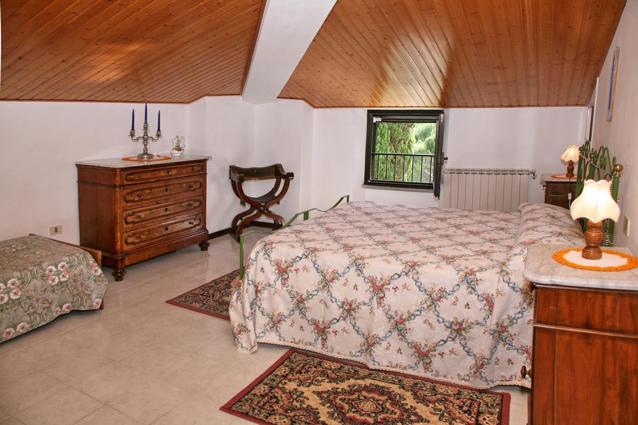 גוביו Agriturismo Villa Mozart Nel Verde מראה חיצוני תמונה