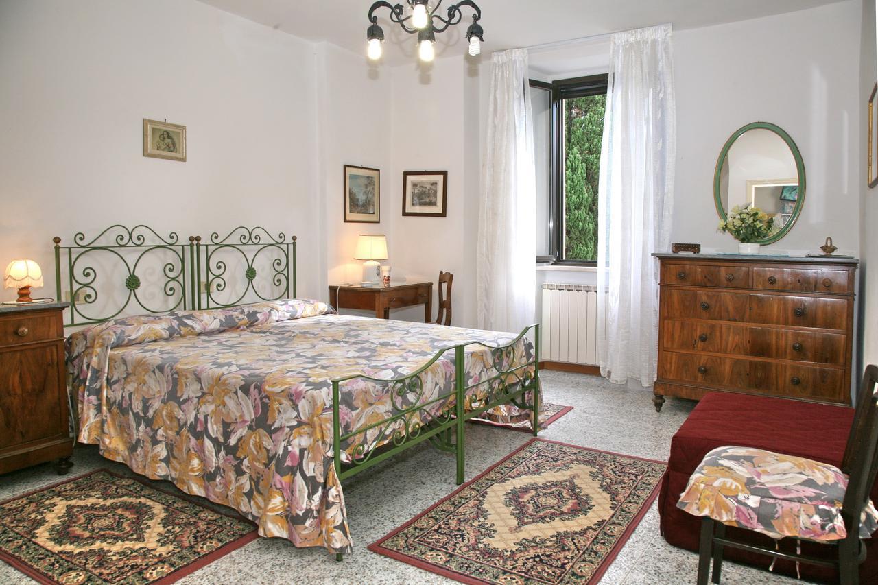 גוביו Agriturismo Villa Mozart Nel Verde מראה חיצוני תמונה