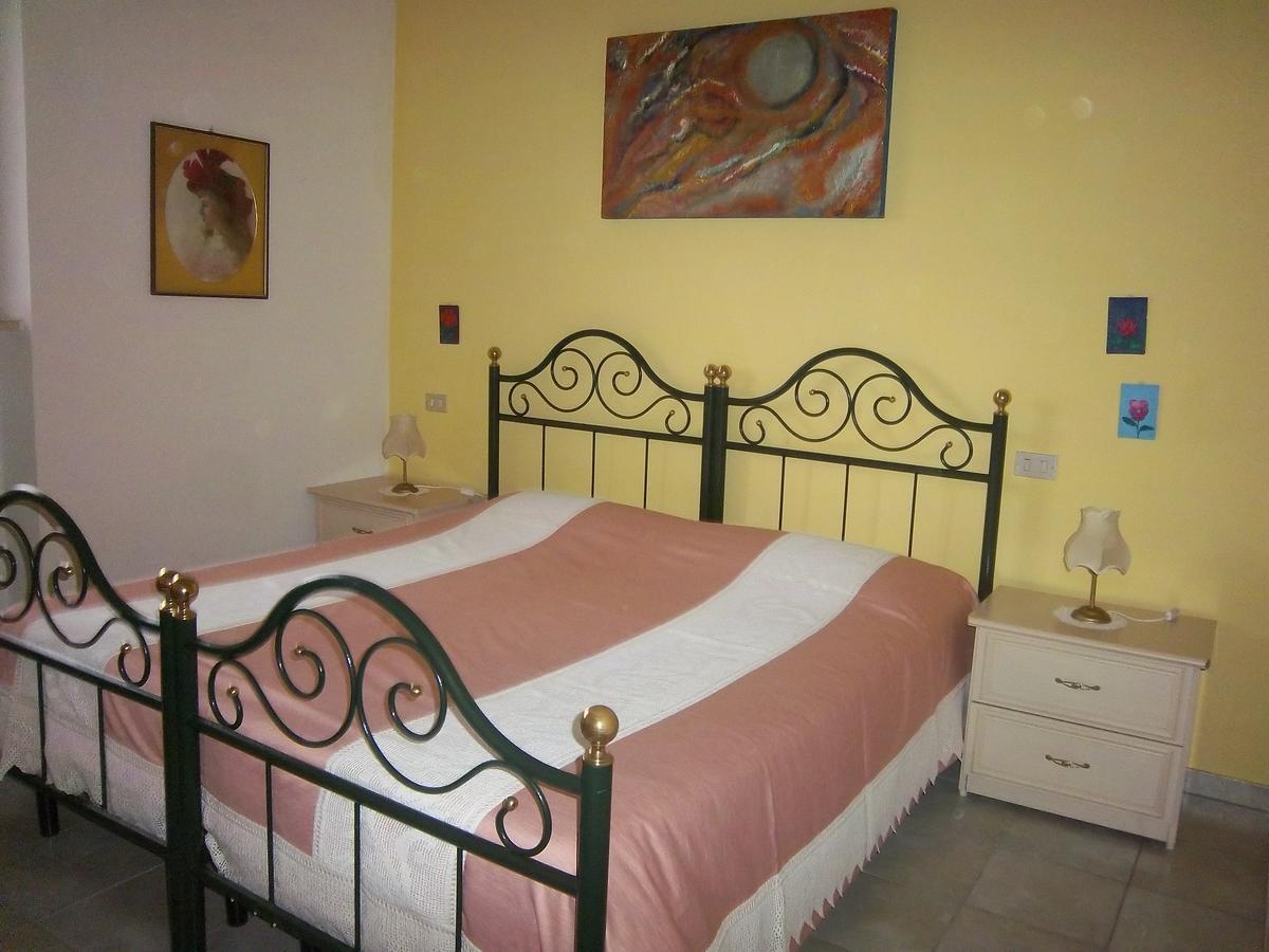 גוביו Agriturismo Villa Mozart Nel Verde מראה חיצוני תמונה