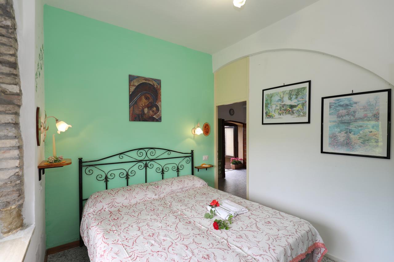 גוביו Agriturismo Villa Mozart Nel Verde מראה חיצוני תמונה
